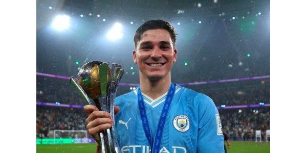 Manchester City conquista títulos da Copa do Mundo de Clubes da FIFA pela primeira vez em sua história Manchester City conquista títulos da Copa do Mundo de Clubes da FIFA pela primeira vez em sua história